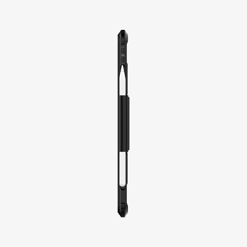 ACS02697 - iPad Air 10.9" (2022 / 2020) Case Ultra Hybrid Pro in black showing the side with volume controls