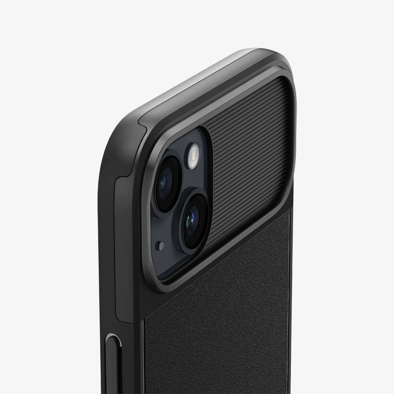 ACS05070 - iPhone 14 Case Optik Armor (MagFit) in black showing the back zoomed in on camera lens
