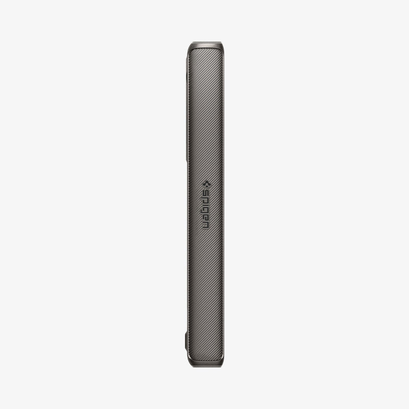 ACS07821 - Galaxy Z Fold 6 Case Slim Armor Pro in Gunmetal showing the hinge
